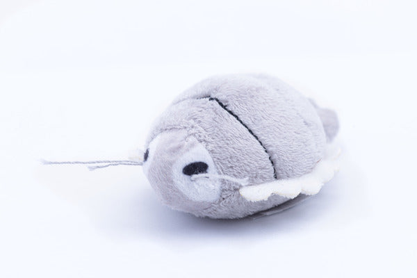 Giant isopod plush magne